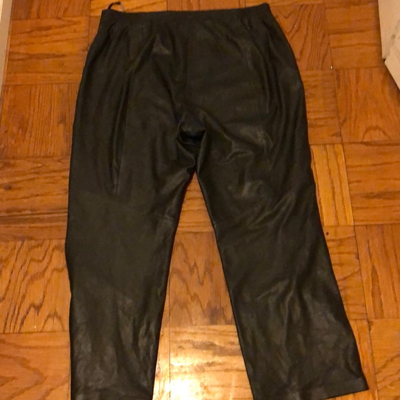 Black leather pants - Picture 2 of 8
